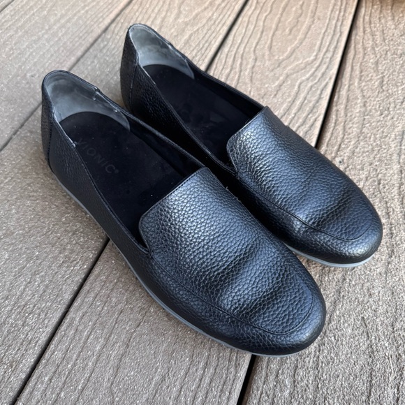 Vionic Shoes - Vionic Elora Black Leather Driving Loafers Size 9.5 Slip On Shoes Flats